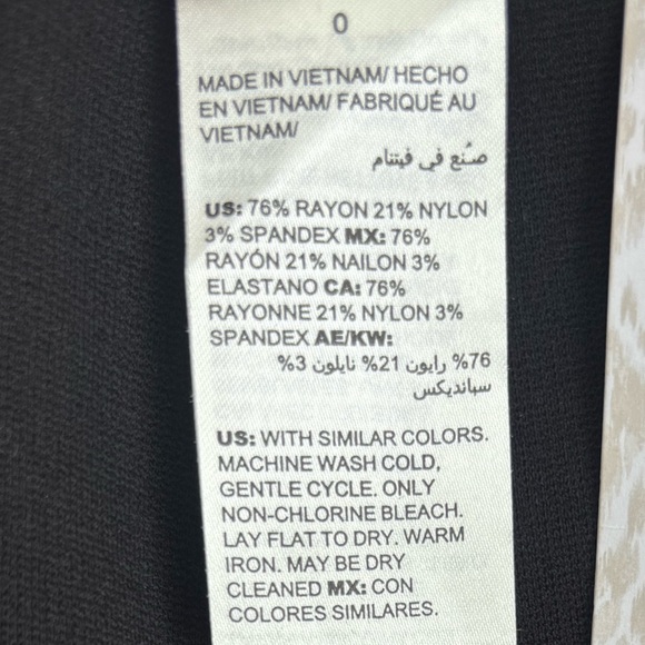 So Slimming Black Dress Pants Chicos Juliet Ankle Slim Tapered Leg Size 4 - Picture 11 of 16